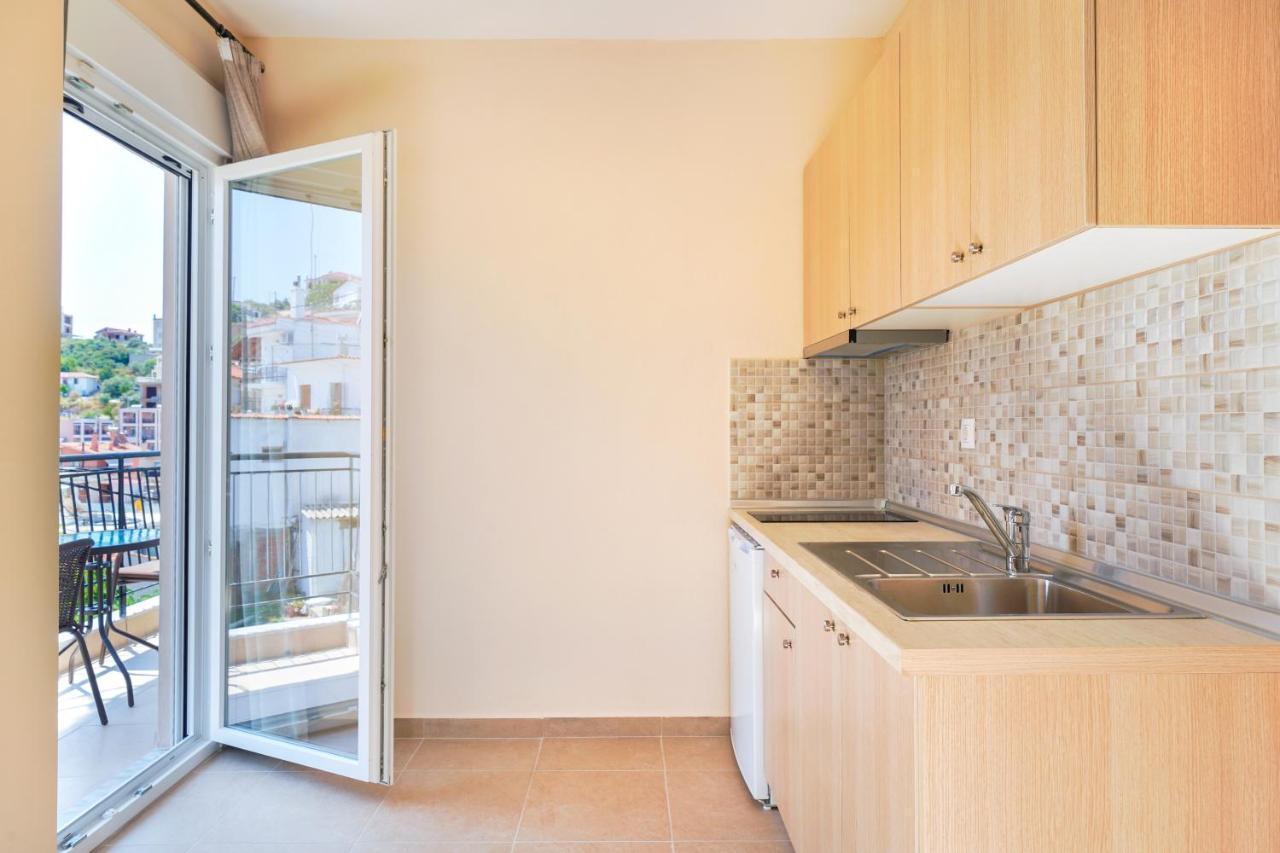 Theodore Apartments Скала-Марион Экстерьер фото